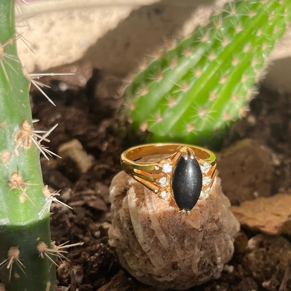 Jewelry - 🔥3/$10🔥Gold Ring with Black and White Stones